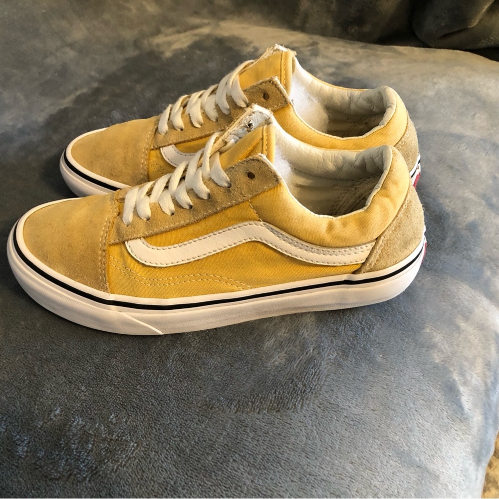 Vans Old Skool Skate Sneakers yellow & tan Unisex Men’s 4.5/Women’s 6